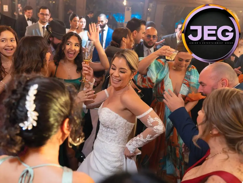 The Junior's Entertainment Effect