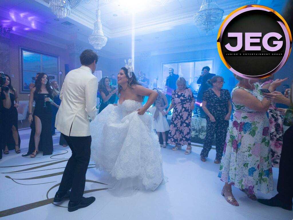 The Junior's Entertainment Effect
