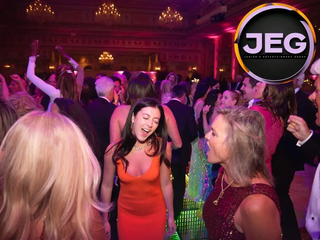 The Junior's Entertainment Effect