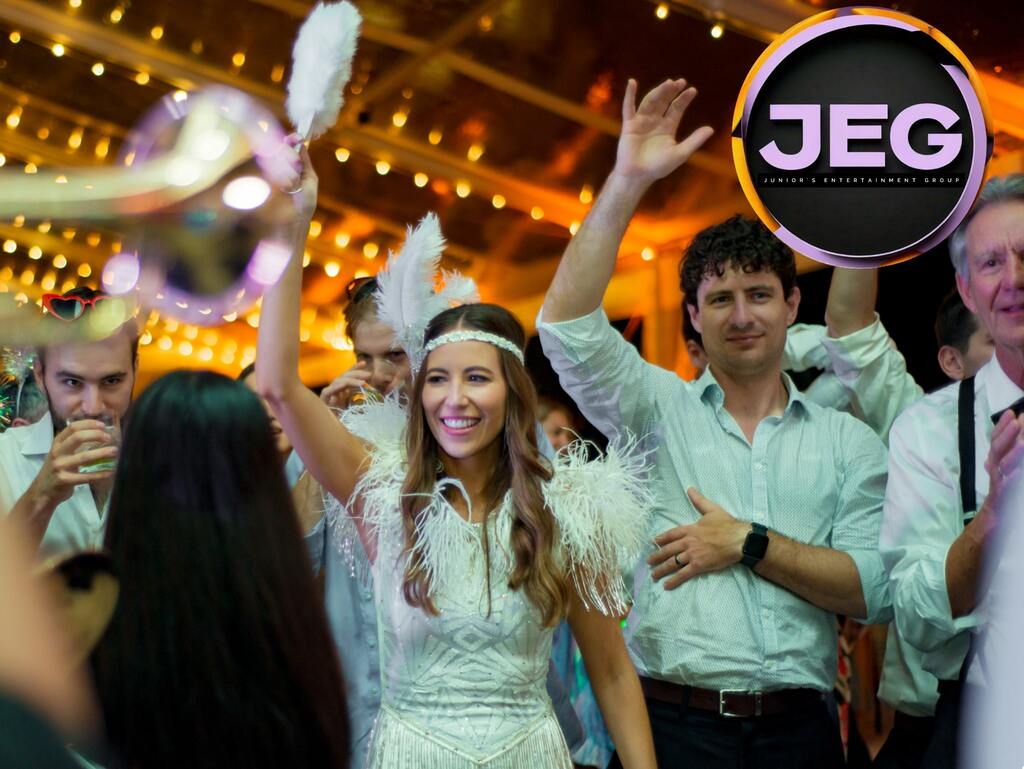 The Junior's Entertainment Effect